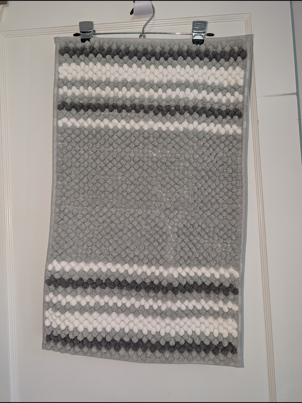 Gray Textured Bath Mat with Striped Accent 28"x17"